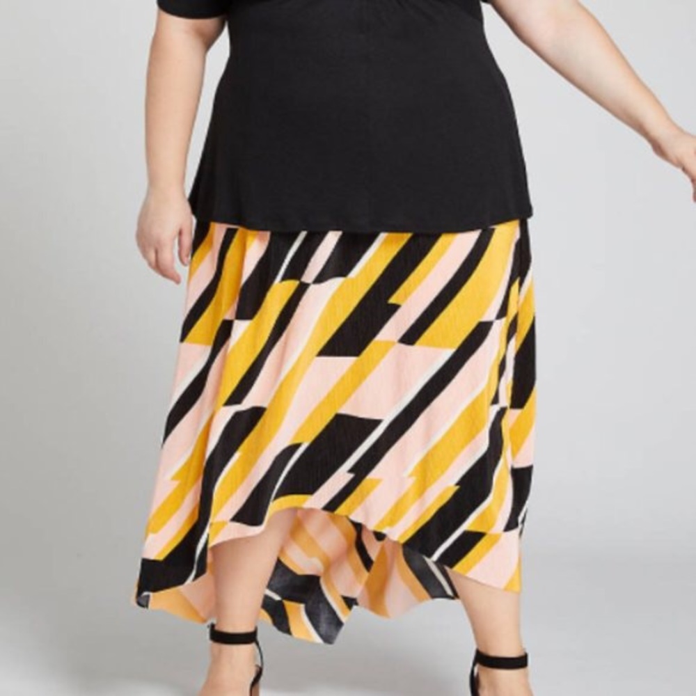 Lane Bryant NWT Geo Textured High Low Skirt